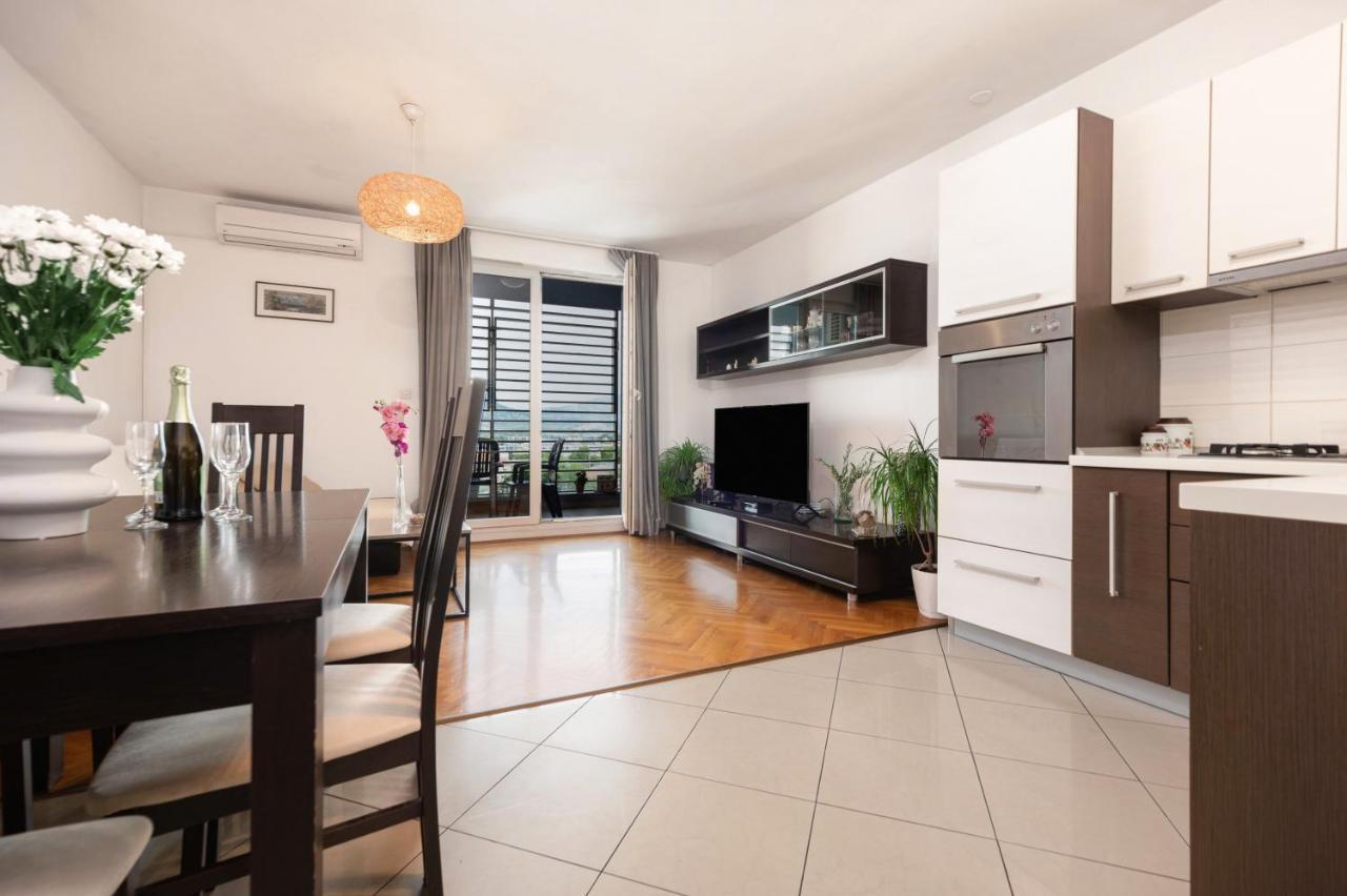 City Vibe & Free Garage Split Exterior foto